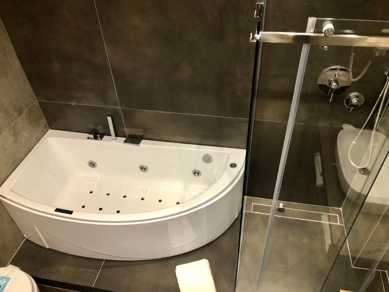 Dimora Augusteo Aparthotel Neapel